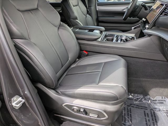 New 2026 Jeep Grand Wagoneer L Limited image 30