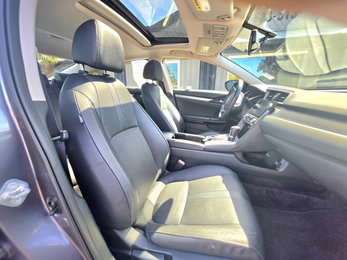 Used 2017 Honda Civic EX-L image 11
