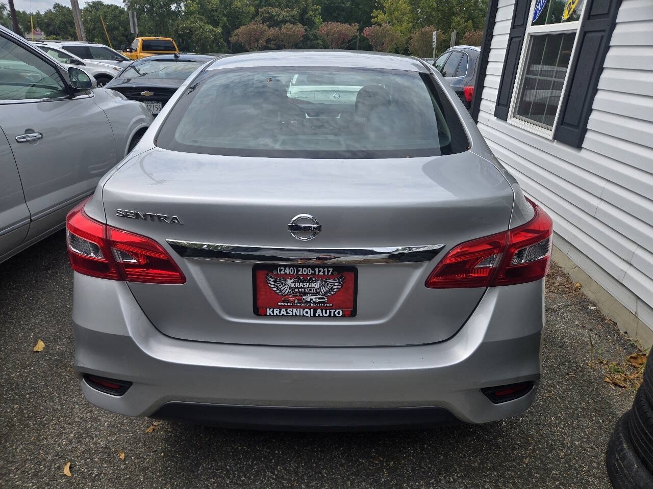Used 2018 Nissan Sentra S FWD image 6