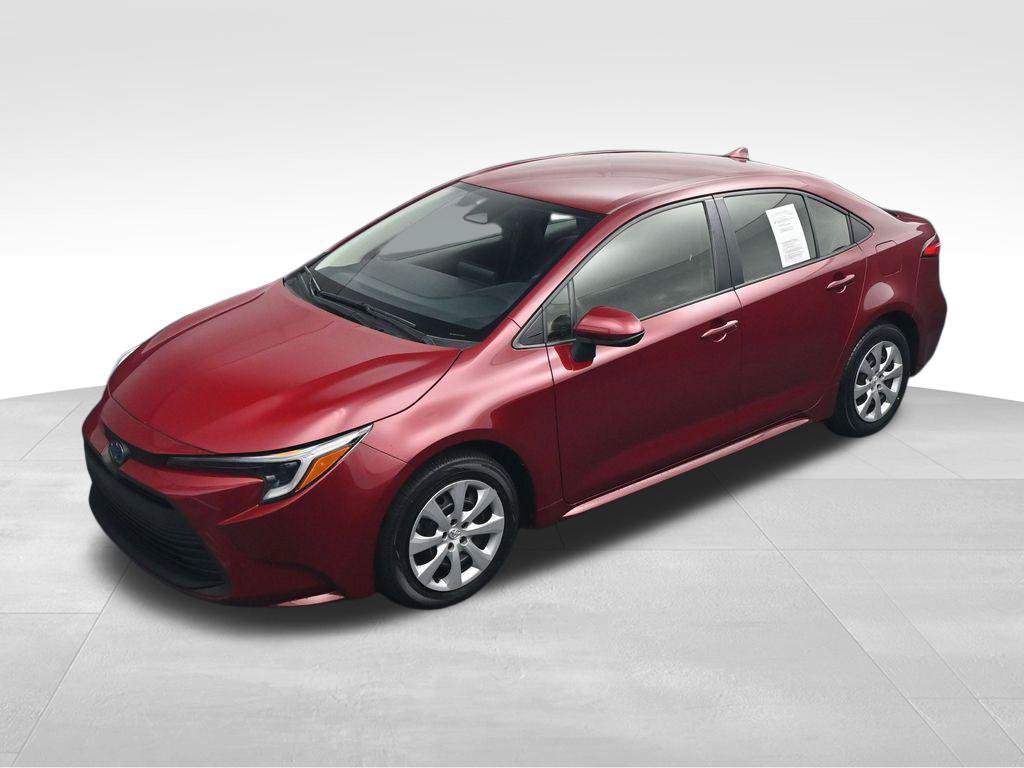 Used 2025 Toyota Corolla LE FWD image 29