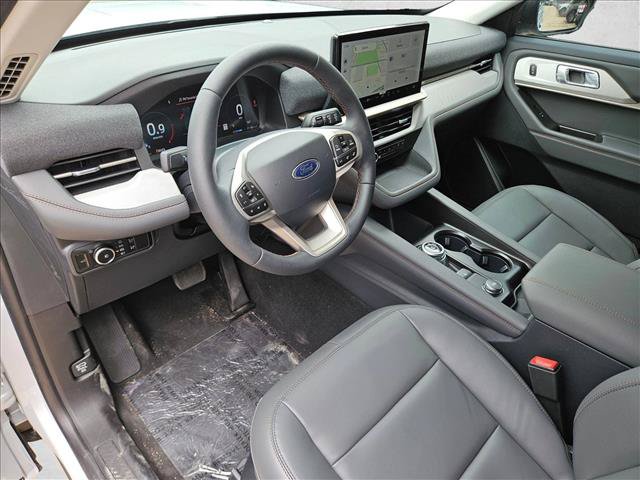 New 2026 Ford Explorer Active w/ Active Comfort Package RWD image 3