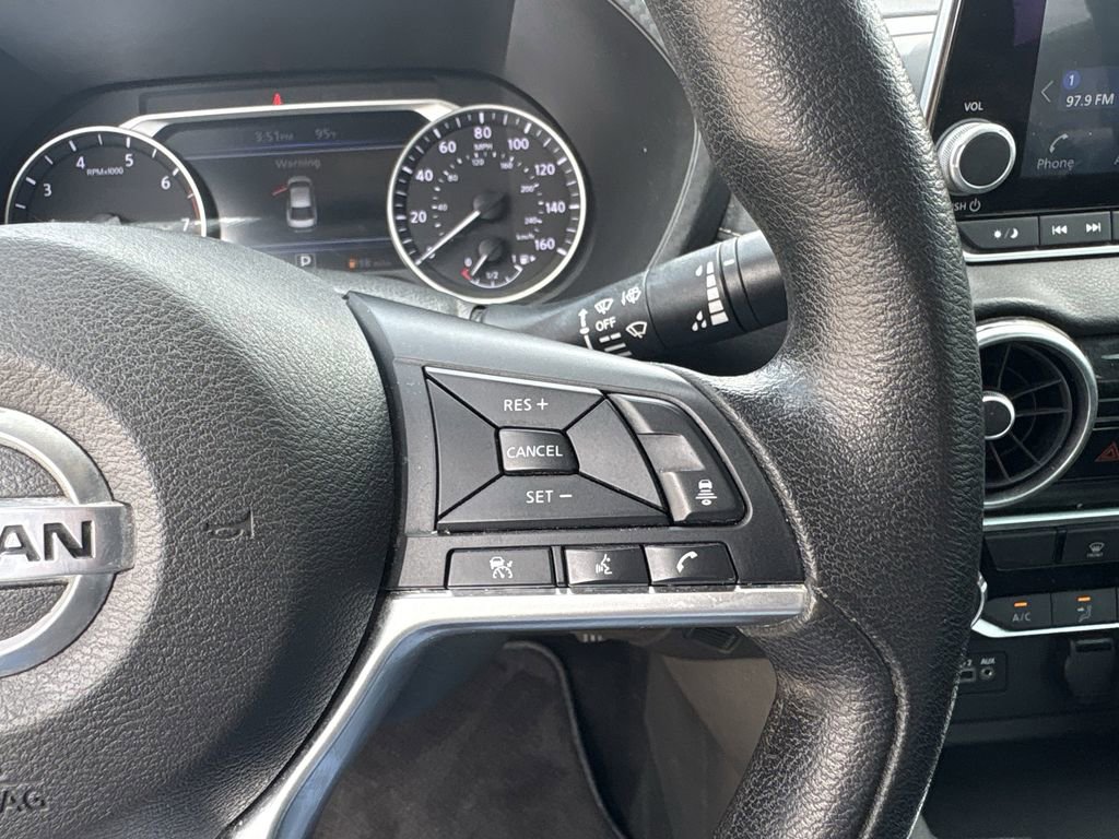 Used 2023 Nissan Sentra SV FWD image 17