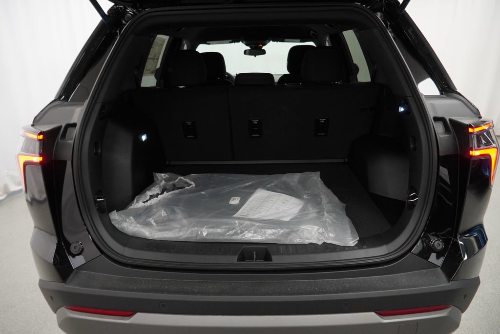 New 2027 Chevrolet Equinox LT FWD image 25