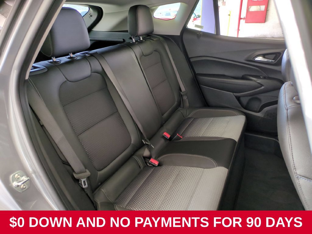Used 2025 Chevrolet Trax LT w/ LT Convenience Package FWD image 27
