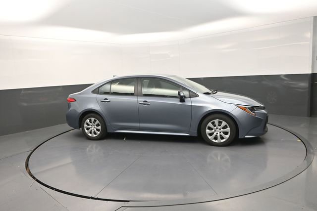 Used 2024 Toyota Corolla LE FWD image 18
