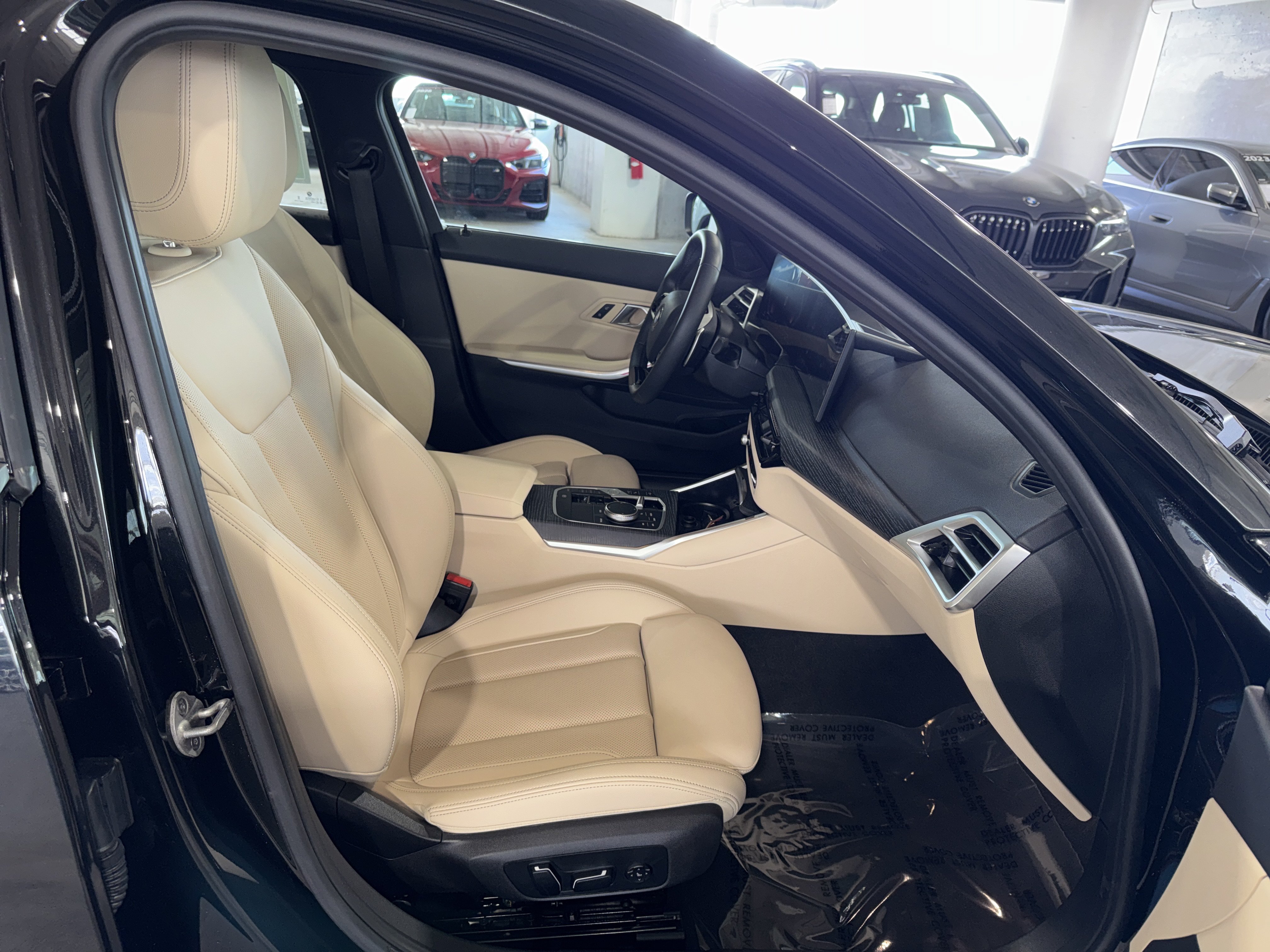 Certified 2025 BMW 330i Sedan w/ Premium Package RWD image 10