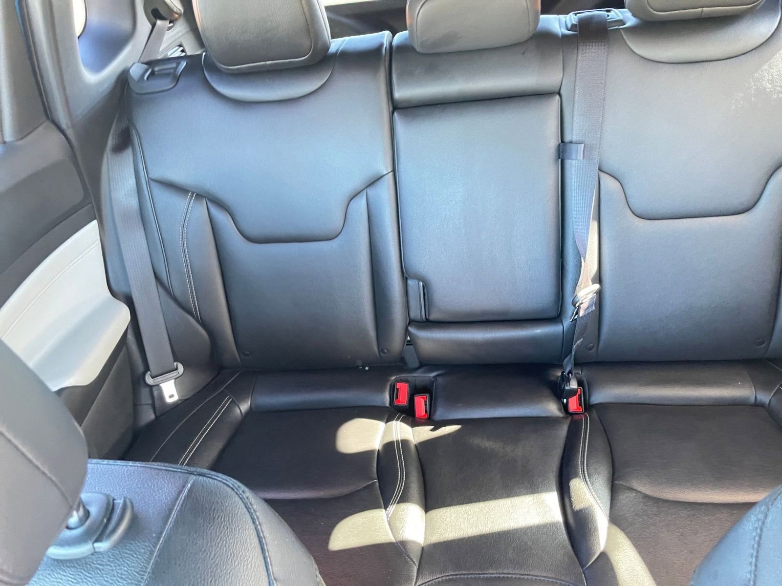 Used 2025 Jeep Compass Limited image 38