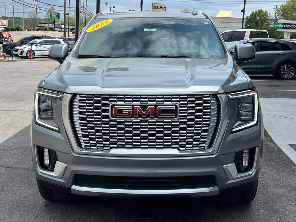 Used 2023 GMC Yukon XL Denali AWD/4WD image 8