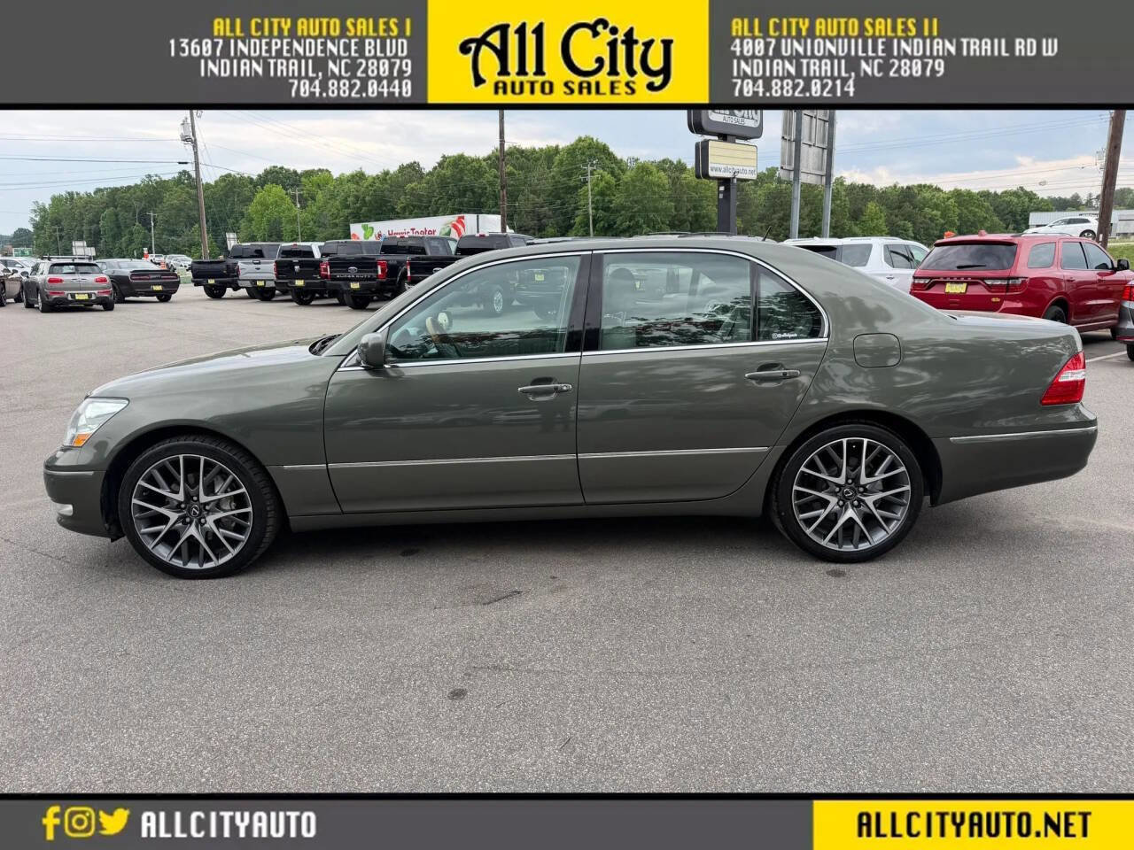 Used 2005 Lexus LS 430 RWD image 4
