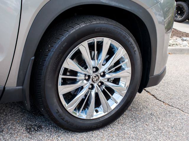 Used 2025 Toyota Grand Highlander AWD image 8