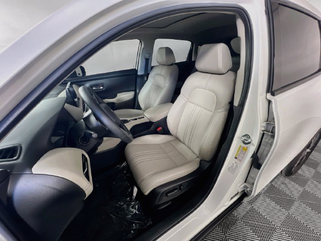 Used 2025 Honda HR-V EX-L image 10