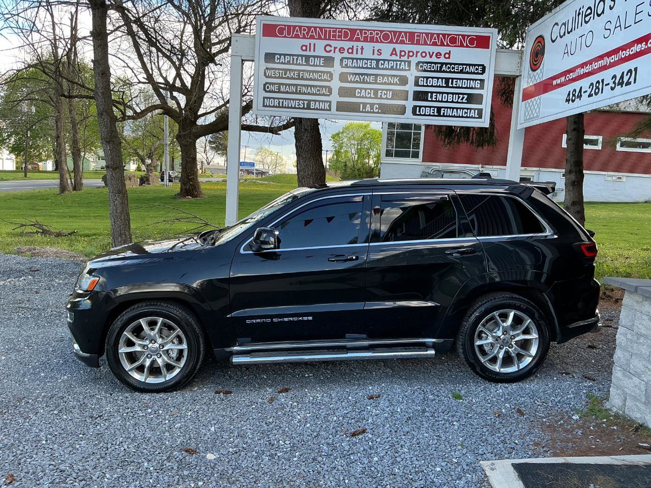 Used 2015 Jeep Grand Cherokee Summit AWD/4WD image 8