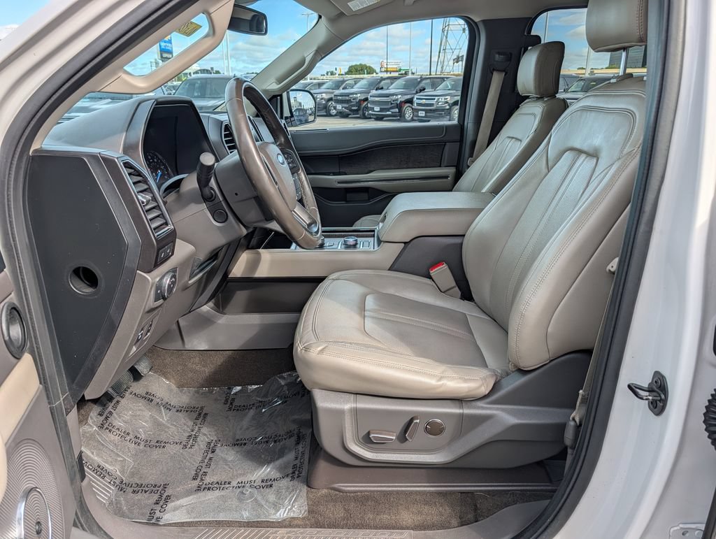 Used 2018 Ford Expedition Limited w/ Driver Assistance Package AWD/4WD image 15
