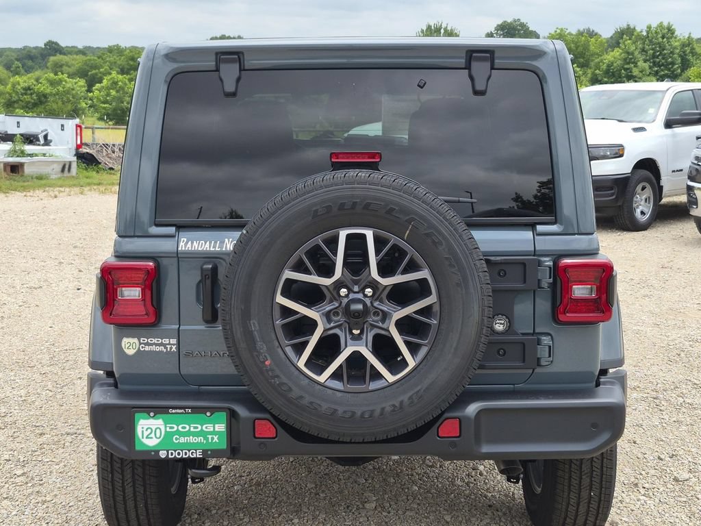 New 2026 Jeep Wrangler Unlimited Sahara AWD/4WD image 6