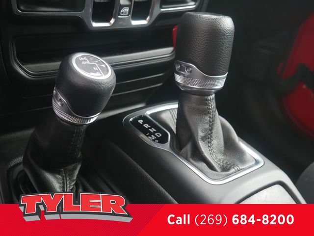 Certified 2022 Jeep Gladiator Willys image 38