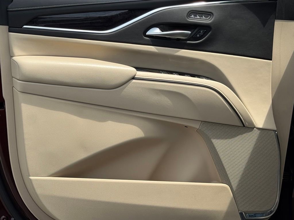 Certified 2023 Cadillac Escalade Premium Luxury w/ LPO, Floor Liner Package AWD/4WD image 18