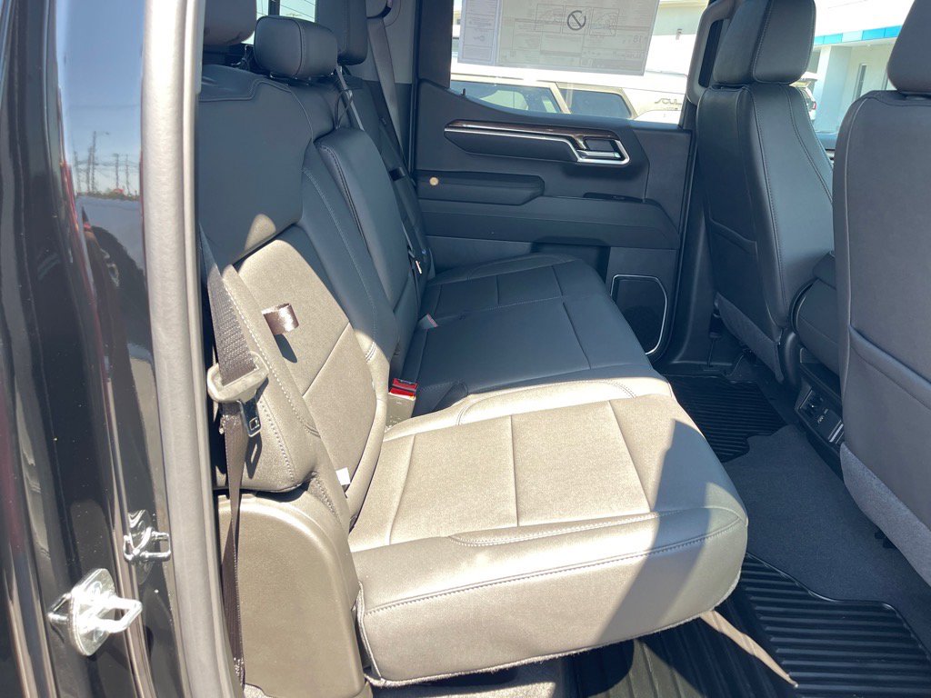 New 2026 Chevrolet Silverado 1500 LT w/ Leather Package image 16
