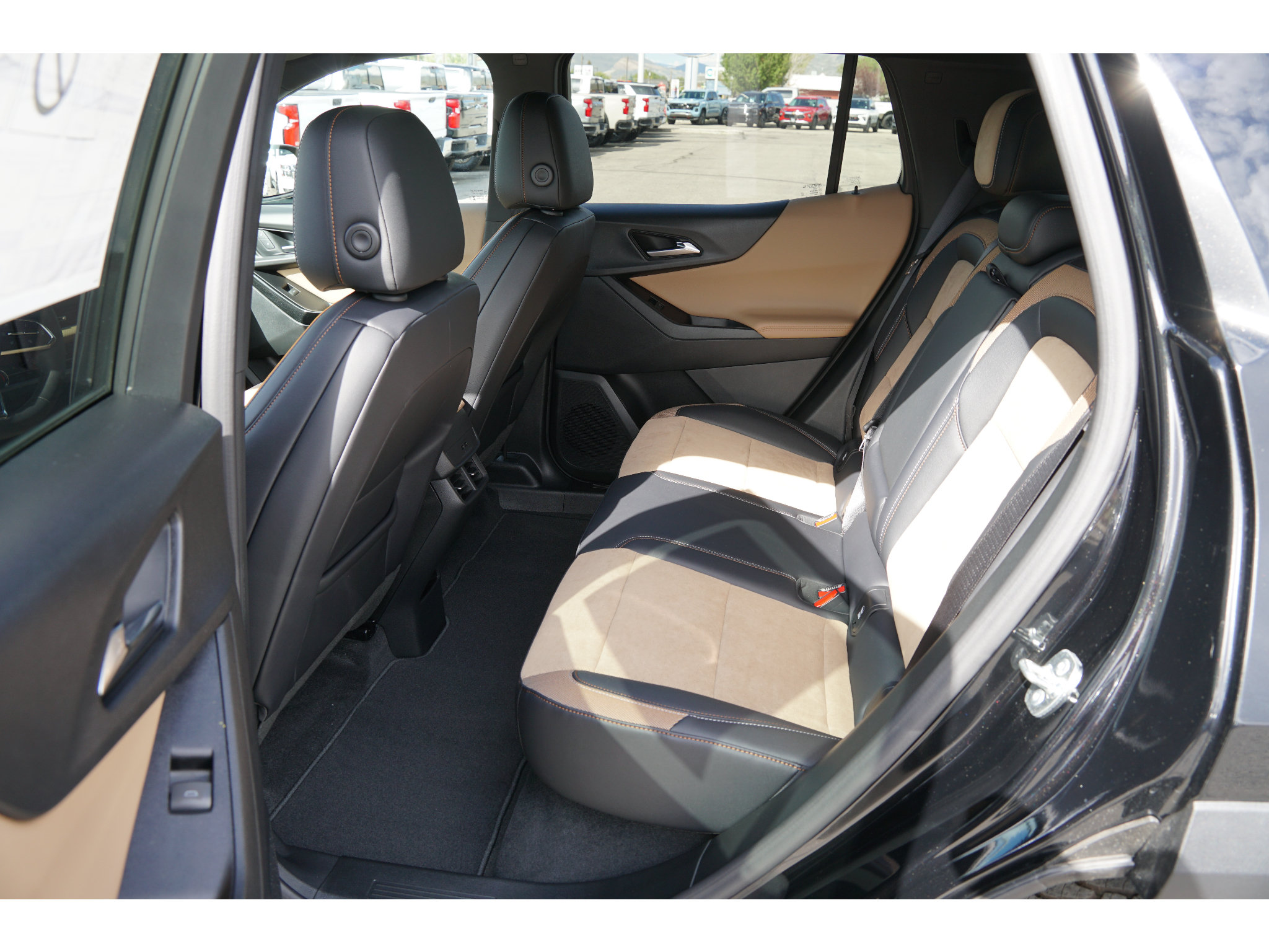 New 2027 Chevrolet Equinox ACTIV w/ Safety and Technology Package AWD/4WD image 11