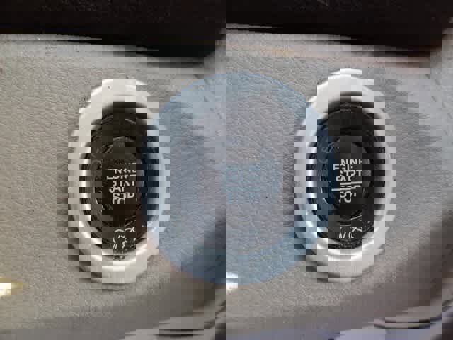 Used 2018 RAM 3500 Laramie Longhorn image 15