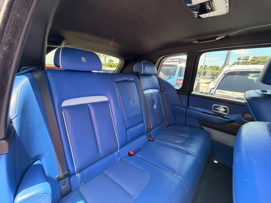Used 2022 Rolls-Royce Cullinan AWD/4WD image 32