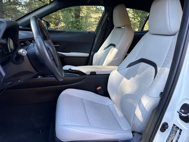 Used 2020 Lexus UX 250h w/ Accessory Package image 10