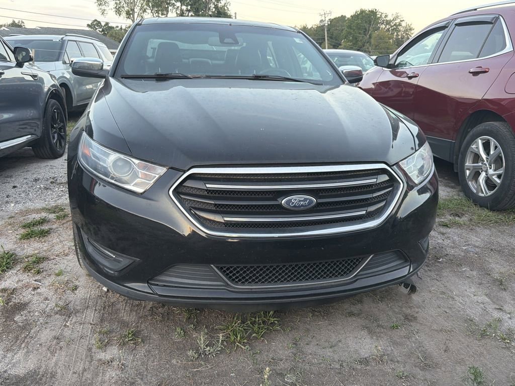 Used 2017 Ford Taurus Limited FWD image 2
