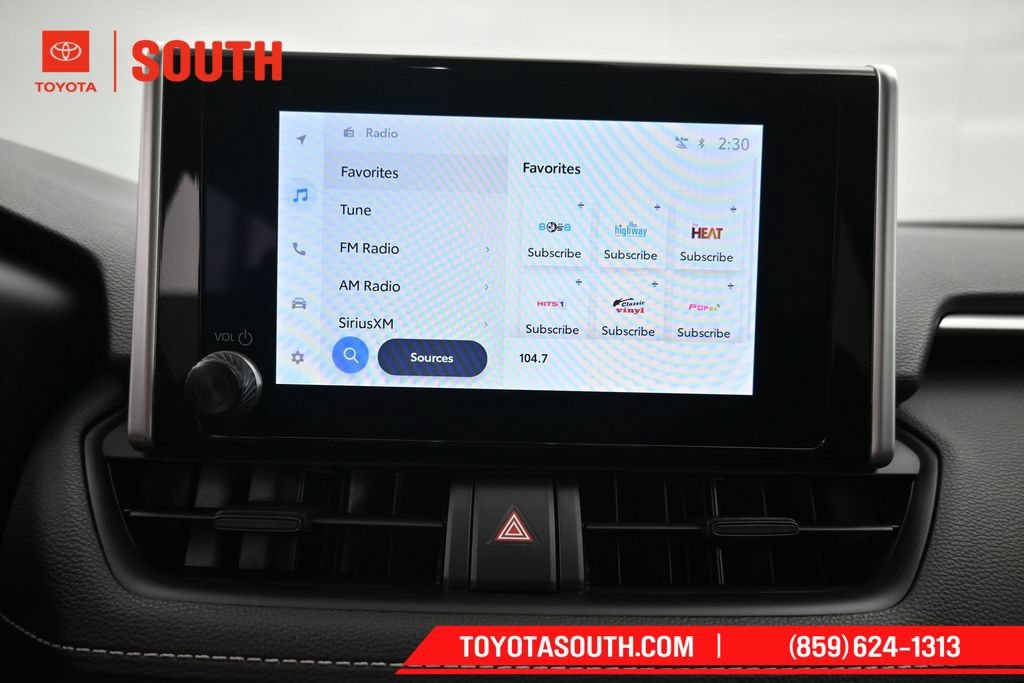 Used 2025 Toyota RAV4 XLE AWD/4WD image 14