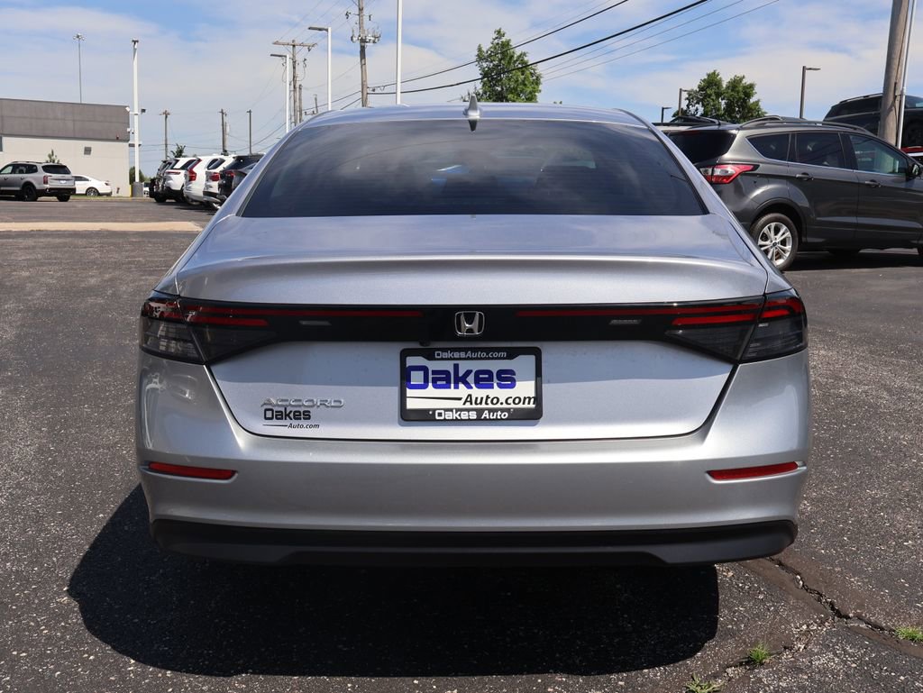 Used 2023 Honda Accord EX image 7