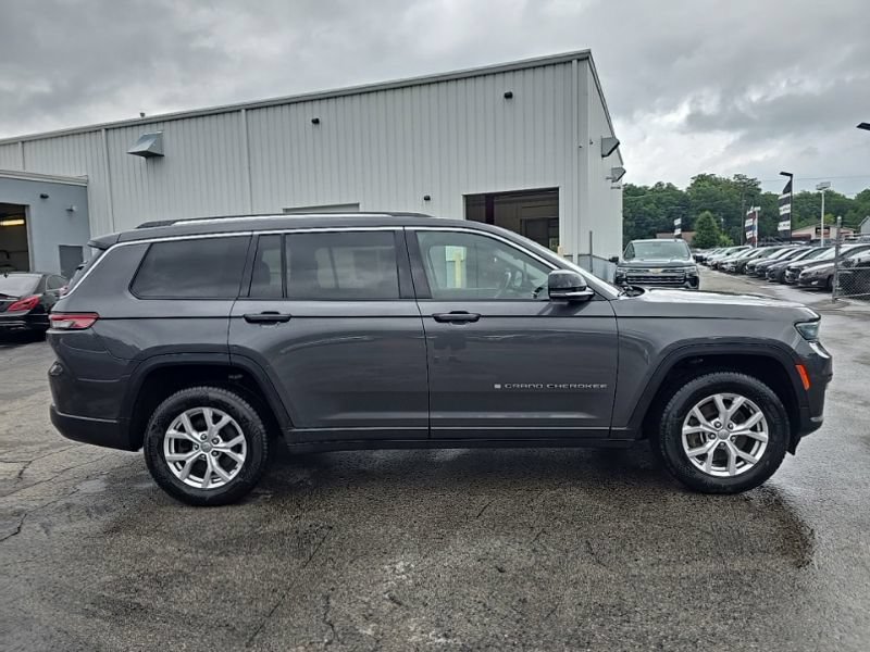 Used 2021 Jeep Grand Cherokee L Limited AWD/4WD image 9