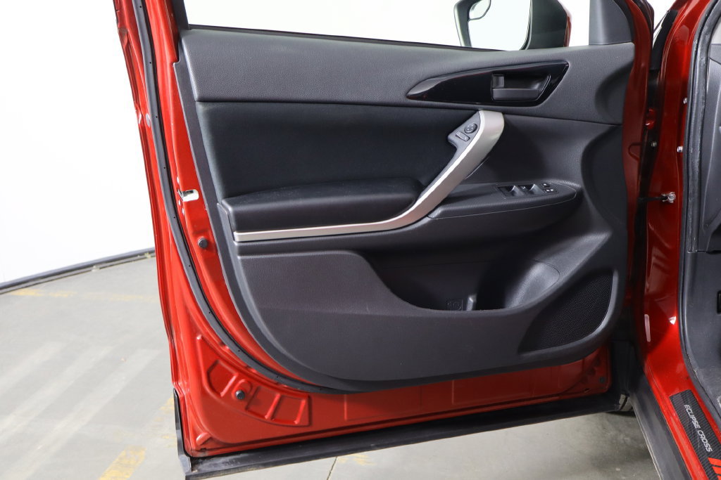 Used 2023 Mitsubishi Eclipse Cross ES AWD/4WD image 18