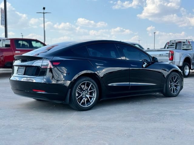 Used 2021 Tesla Model 3 Standard Range Plus RWD image 2