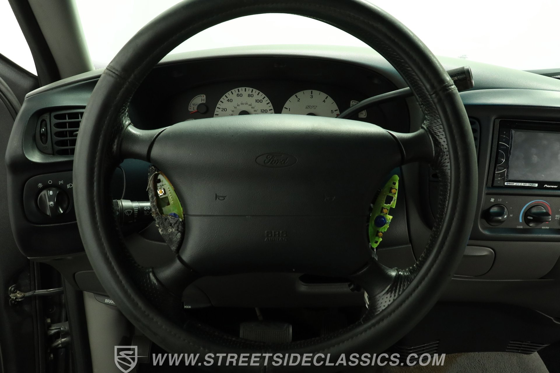 Used 2003 Ford F150 Lightning RWD image 38