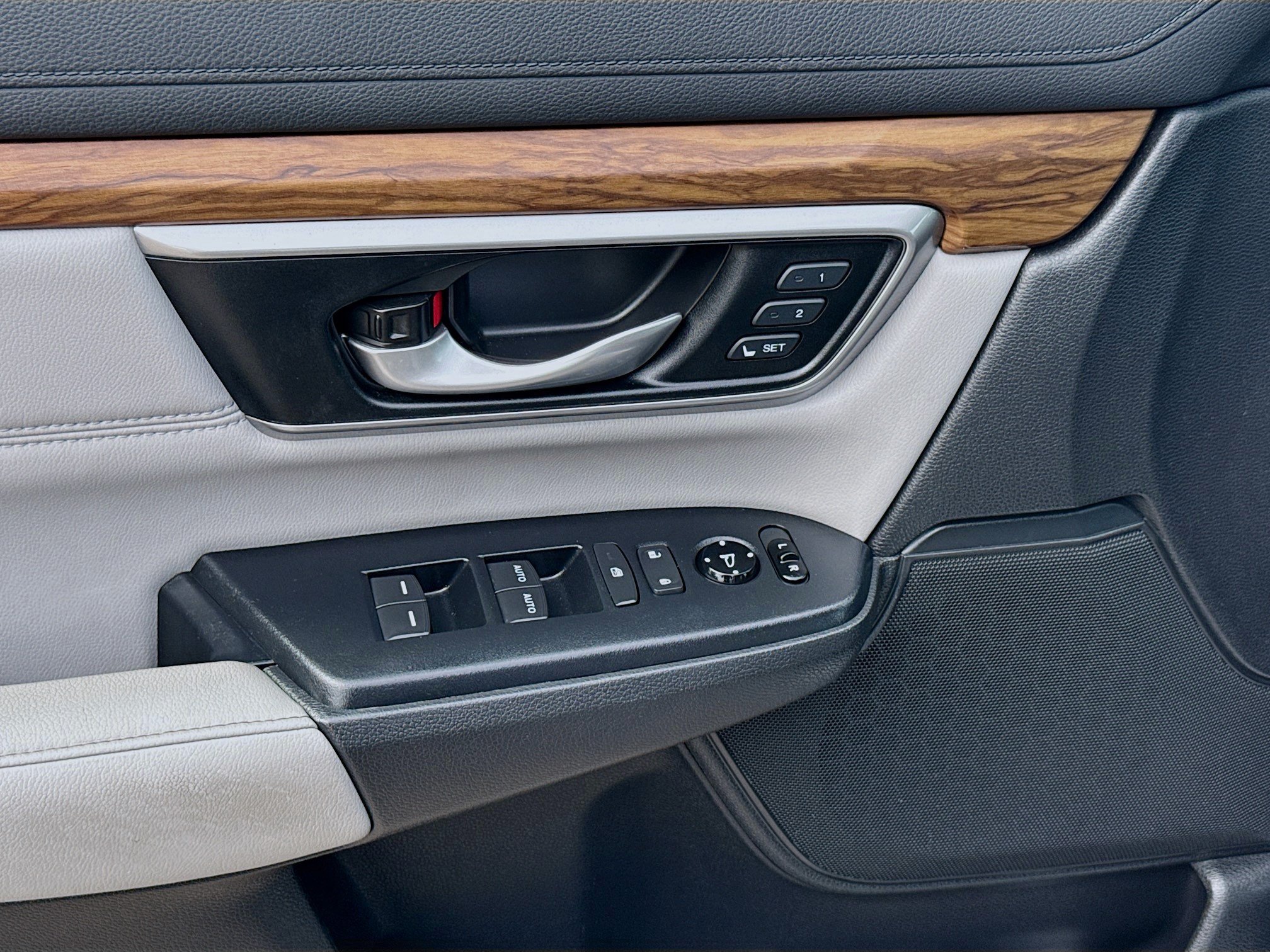 Certified 2019 Honda CR-V Touring image 17