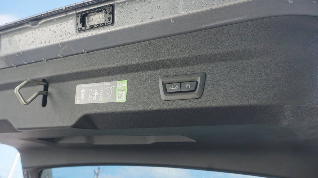 New 2026 BMW X2 xDrive28i w/ Convenience Package image 6