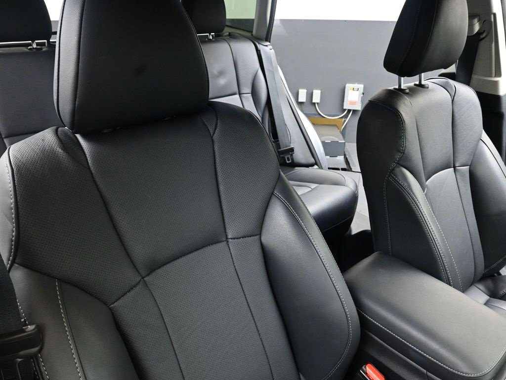 Used 2024 Subaru Outback Limited image 14