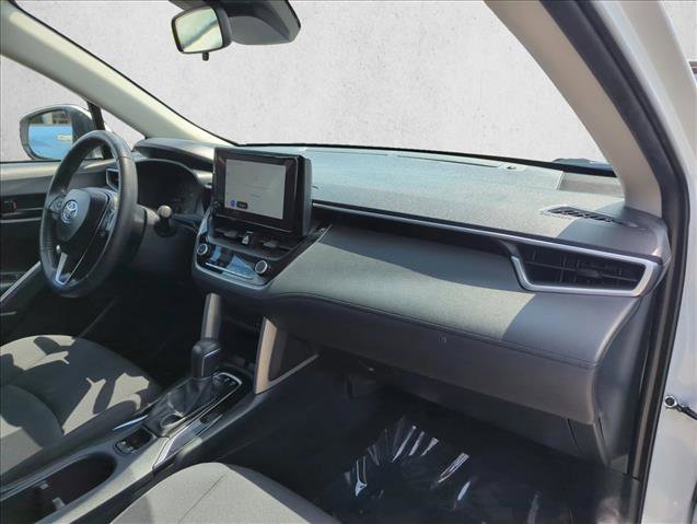 Certified 2024 Toyota Corolla Cross LE AWD/4WD image 27