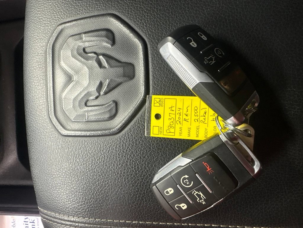 Used 2024 RAM 2500 Rebel AWD/4WD image 22