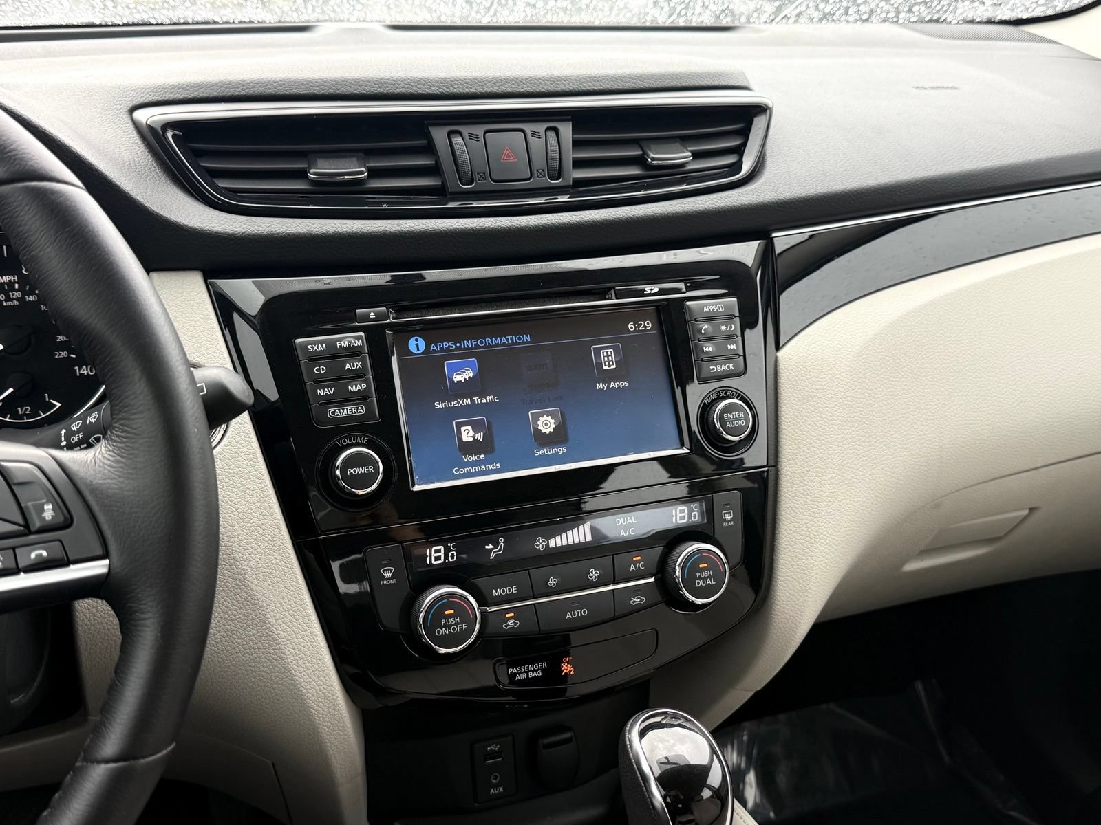 Used 2018 Nissan Rogue Sport SL AWD/4WD image 36