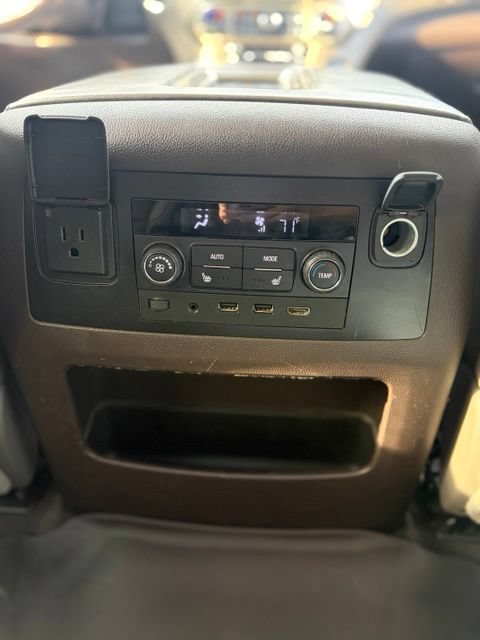 Used 2020 GMC Yukon XL Denali w/ Open Road Package RWD image 21