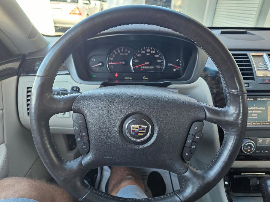 Used 2008 Cadillac DTS w/ Sun And Navigation Package FWD image 16