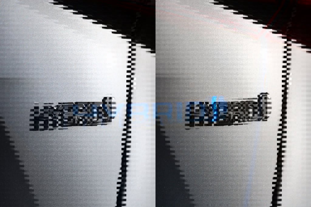 Certified 2022 Toyota Prius LE image 10