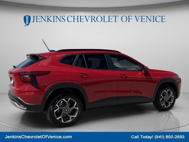 New 2026 Chevrolet Trax LT w/ LT Convenience Package FWD image 4