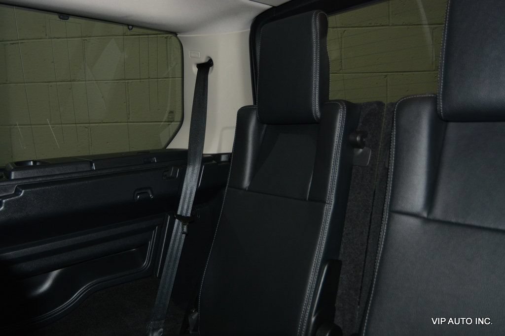 Used 2016 Land Rover LR4 HSE Silver Edition AWD/4WD image 29