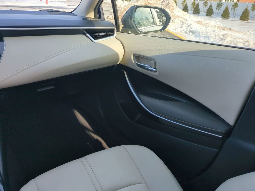 Used 2024 Toyota Corolla XLE image 16