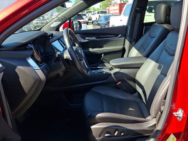 Certified 2024 Cadillac XT5 Premium Luxury FWD image 10
