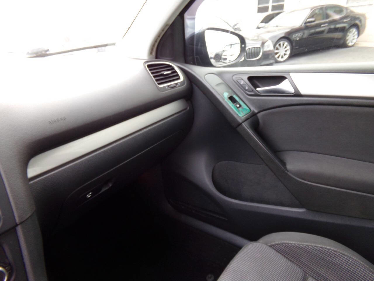 Used 2013 Volkswagen Golf TDI image 43