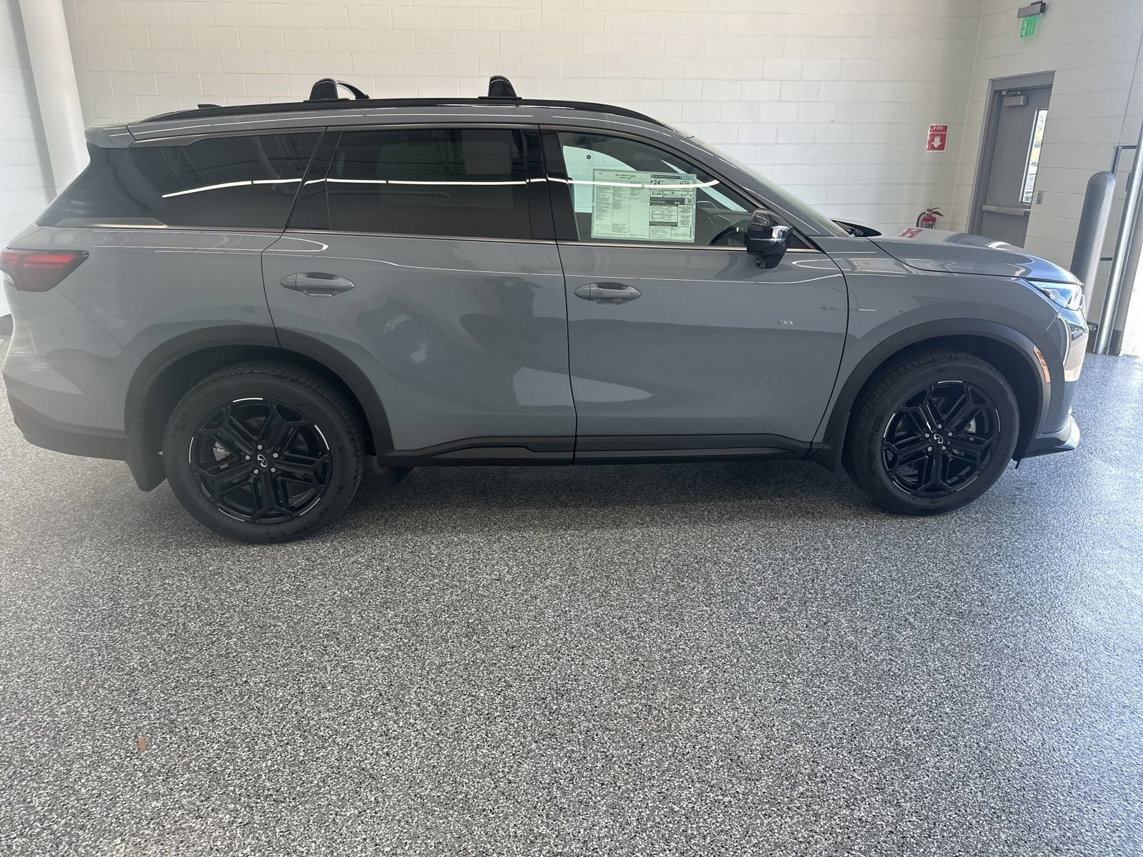 New 2027 INFINITI QX60 Sport w/ Dark Cargo Package AWD/4WD image 8