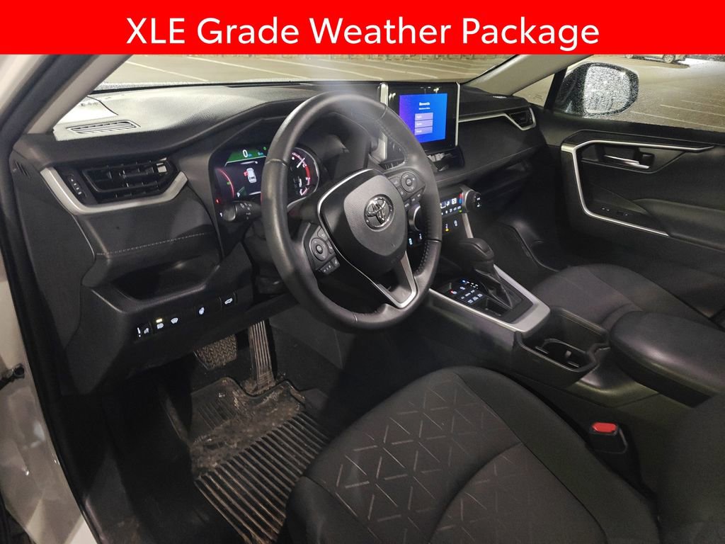 Used 2023 Toyota RAV4 XLE image 7