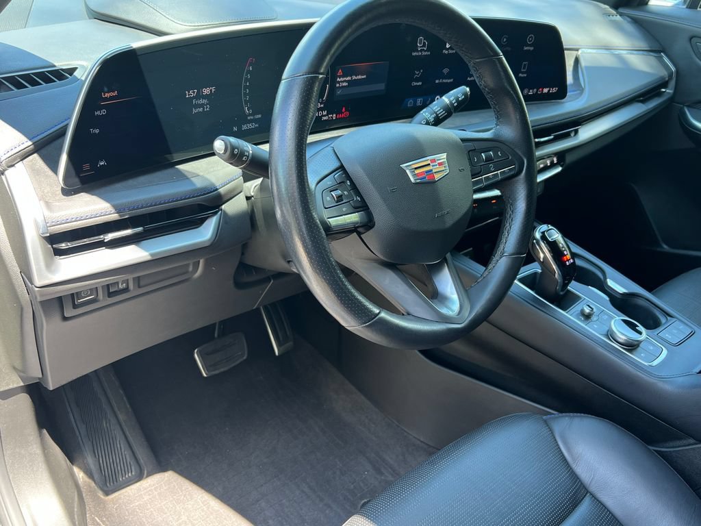 Certified 2024 Cadillac XT4 Sport AWD/4WD image 21