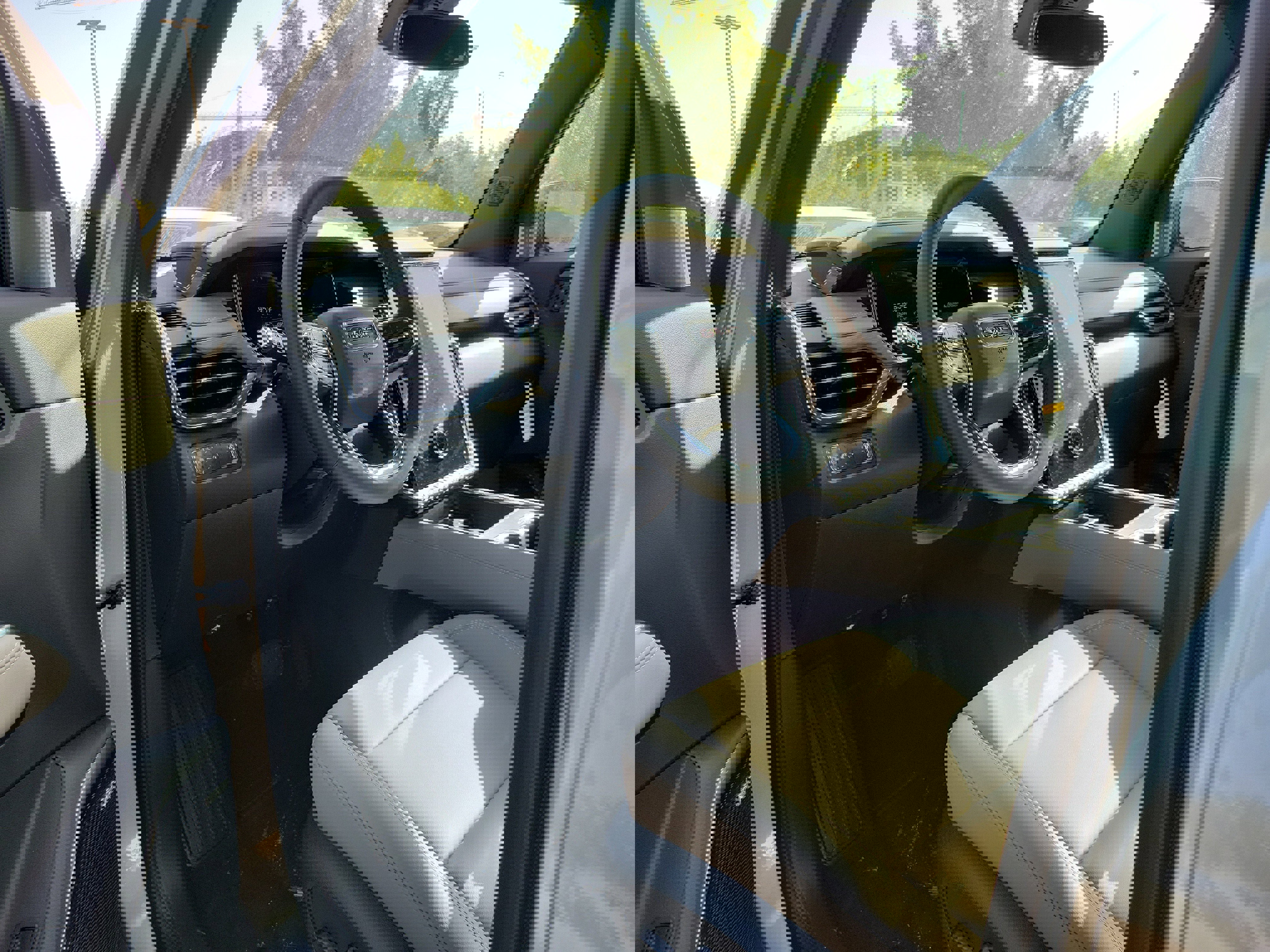 New 2025 GMC Acadia Elevation w/ Elevation Premium Package image 8